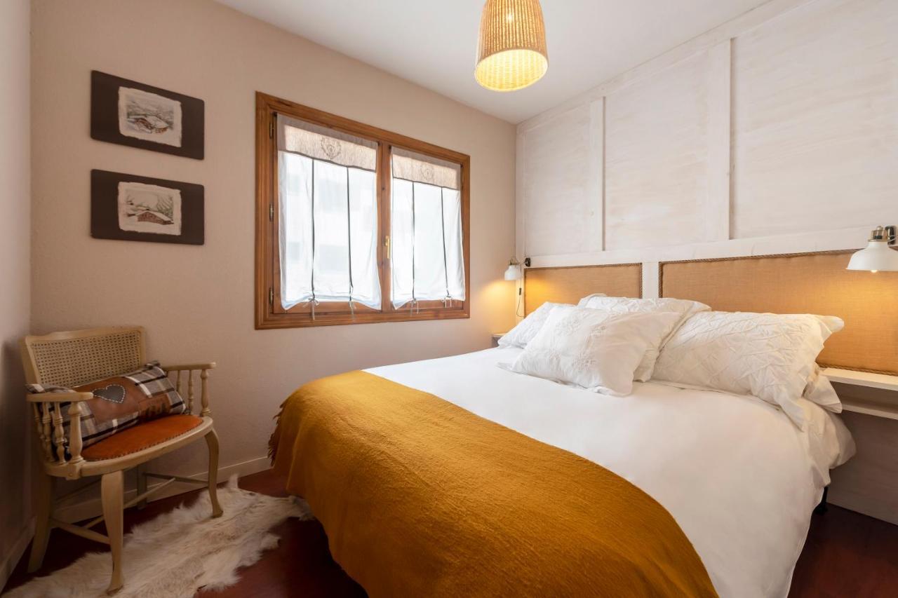 Musales ☆ Apartamento Para 4 Personas Con Ascensor Apartman Sallent de Gállego Kültér fotó