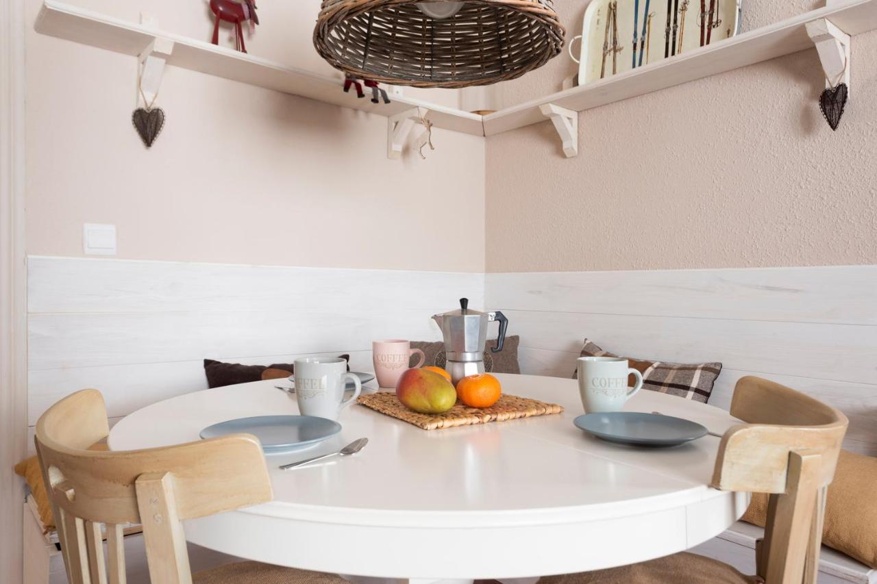 Musales ☆ Apartamento Para 4 Personas Con Ascensor Apartman Sallent de Gállego Kültér fotó